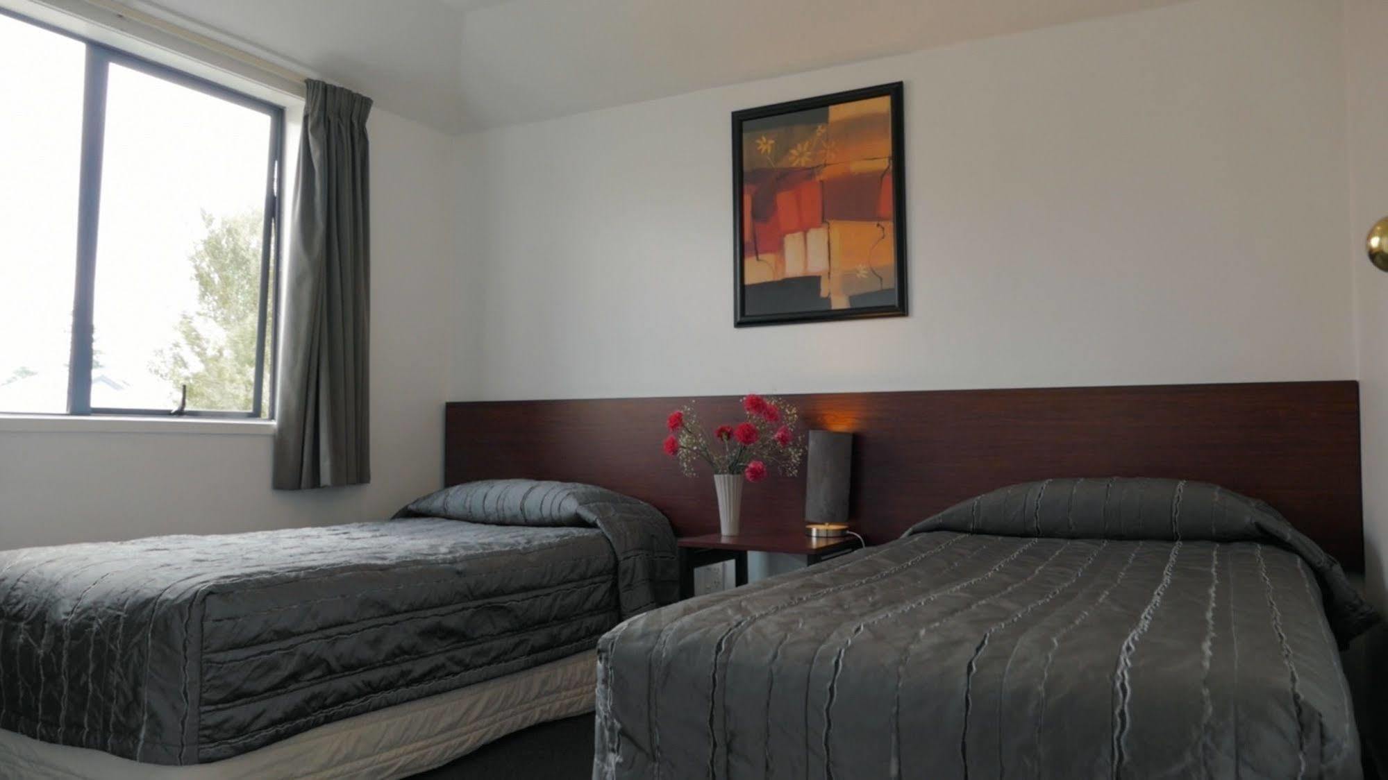 Sherborne Motor Lodge Christchurch Ngoại thất bức ảnh